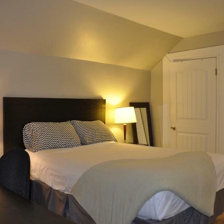 Moncton Suites - Apartments Across Georges Dumont Extérieur photo