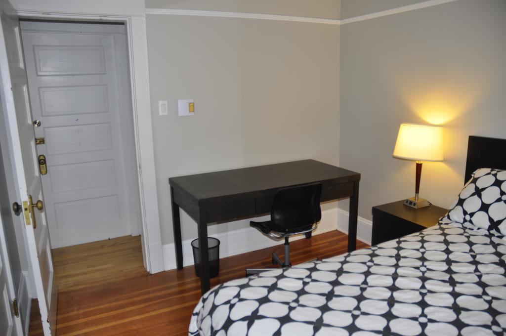 Moncton Suites - Apartments Across Georges Dumont Extérieur photo
