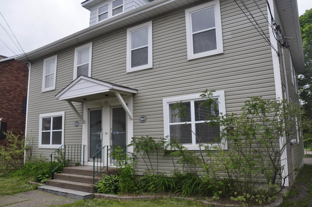 Moncton Suites - Apartments Across Georges Dumont Extérieur photo