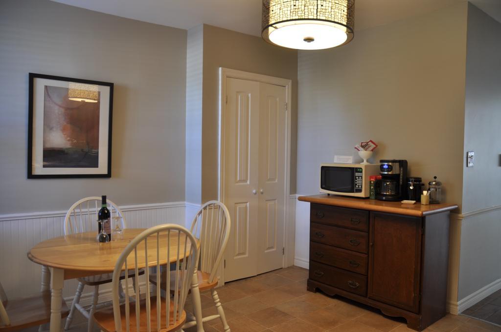 Moncton Suites - Apartments Across Georges Dumont Extérieur photo