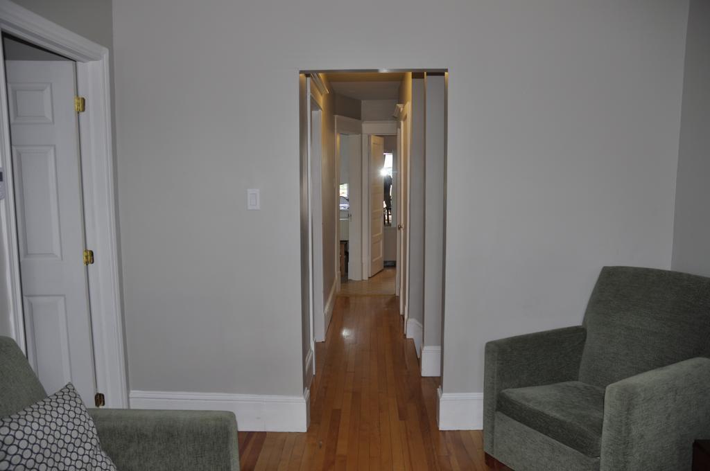 Moncton Suites - Apartments Across Georges Dumont Extérieur photo