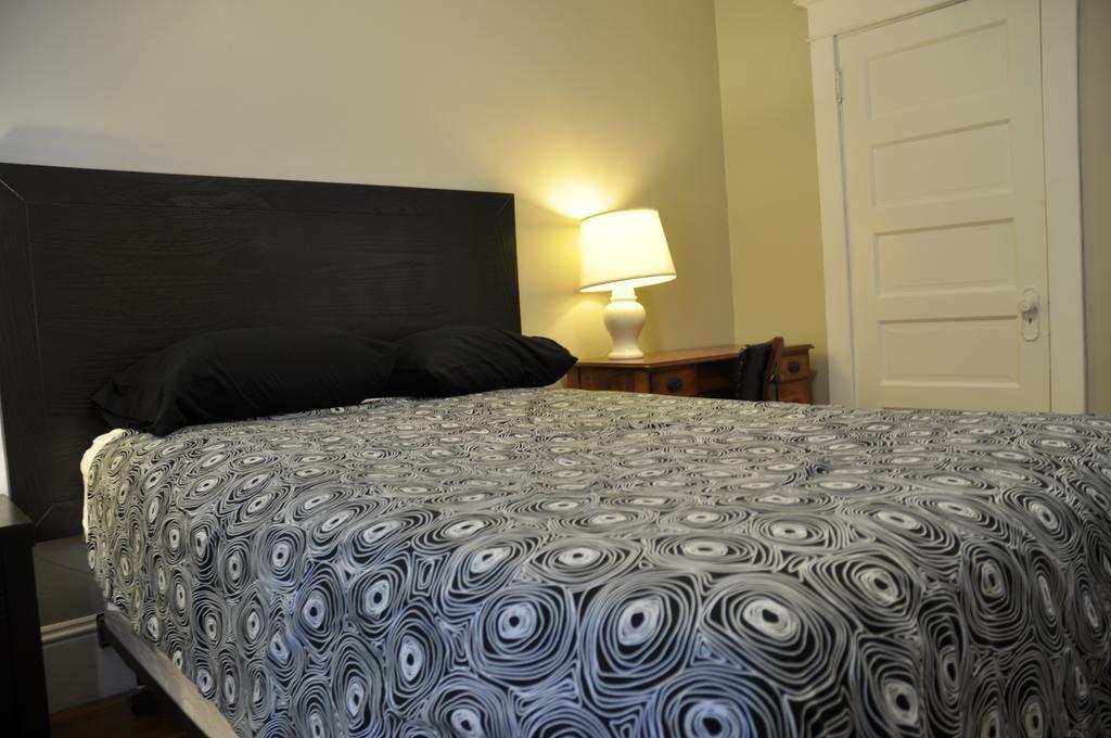 Moncton Suites - Apartments Across Georges Dumont Extérieur photo