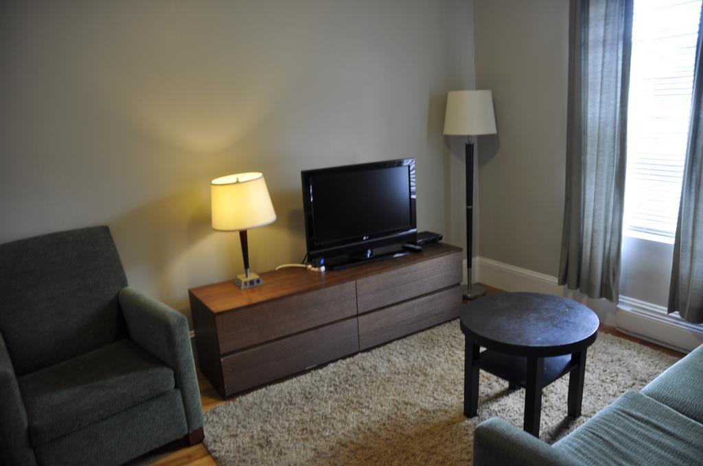 Moncton Suites - Apartments Across Georges Dumont Extérieur photo
