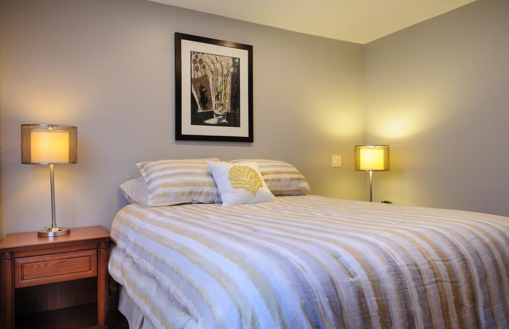 Moncton Suites - Apartments Across Georges Dumont Extérieur photo