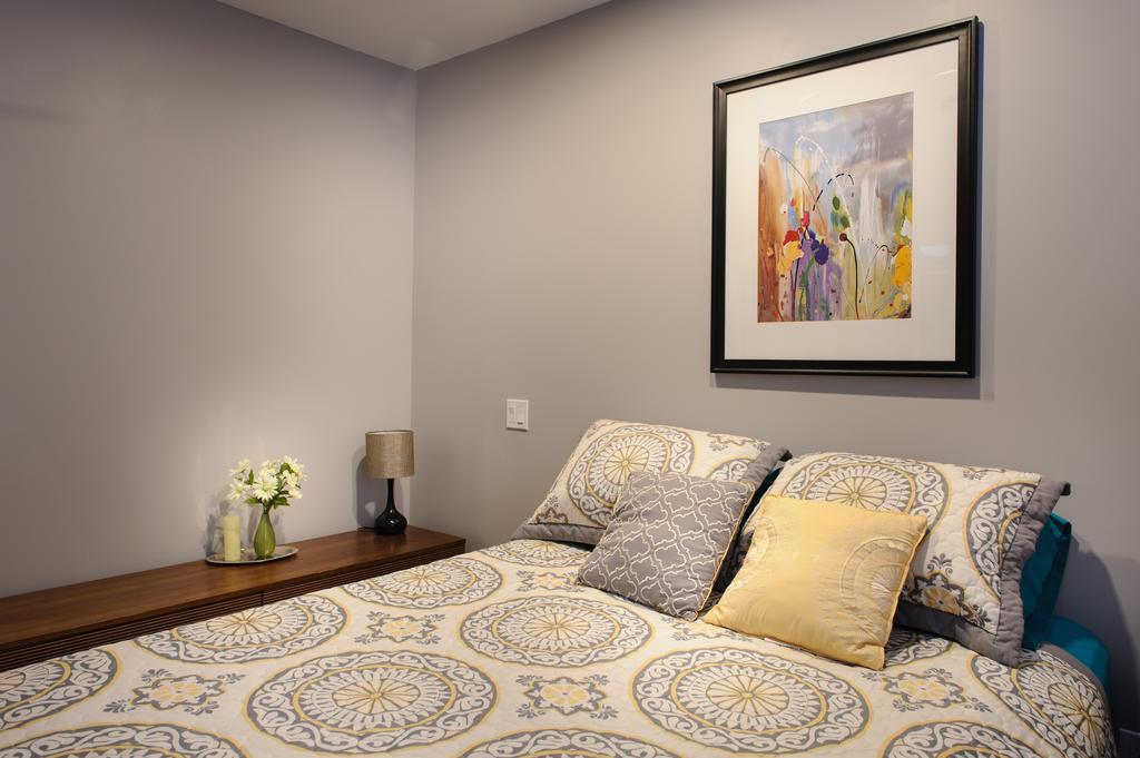 Moncton Suites - Apartments Across Georges Dumont Extérieur photo