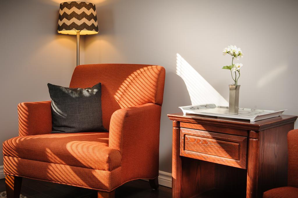 Moncton Suites - Apartments Across Georges Dumont Extérieur photo