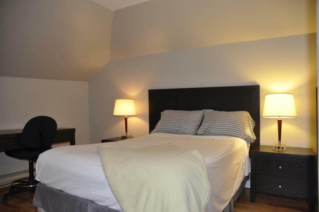 Moncton Suites - Apartments Across Georges Dumont Extérieur photo